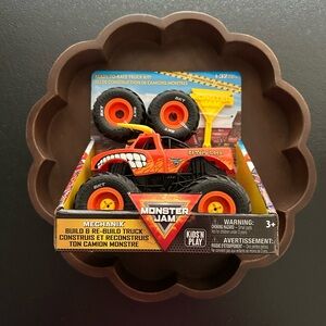 Monster Jam Mechanix Build & Re-Build El Toro Loco Monster Truck.